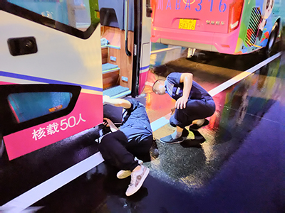 E:2023.88.2����������•Ӱ�񼯡�����ͼ�������з�ս���������齫�������˺�˼��.jpg